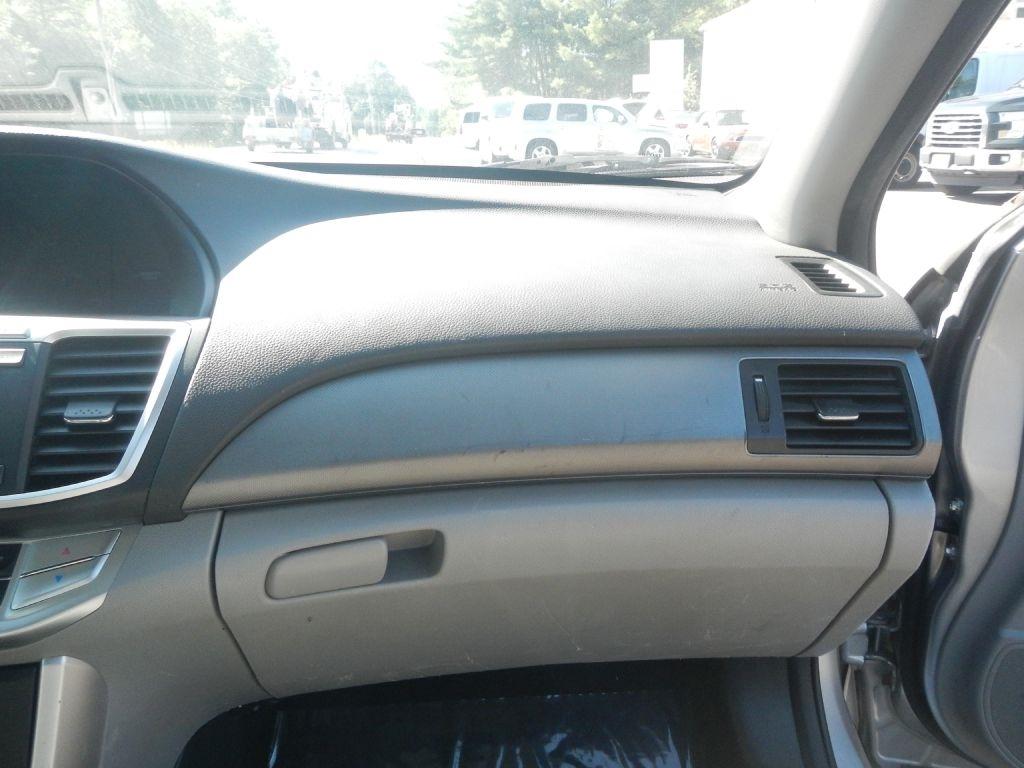 Honda Accord 4dr Sedan EX Auto 2013