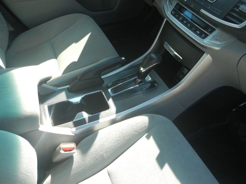 Honda Accord 4dr Sedan EX Auto 2013