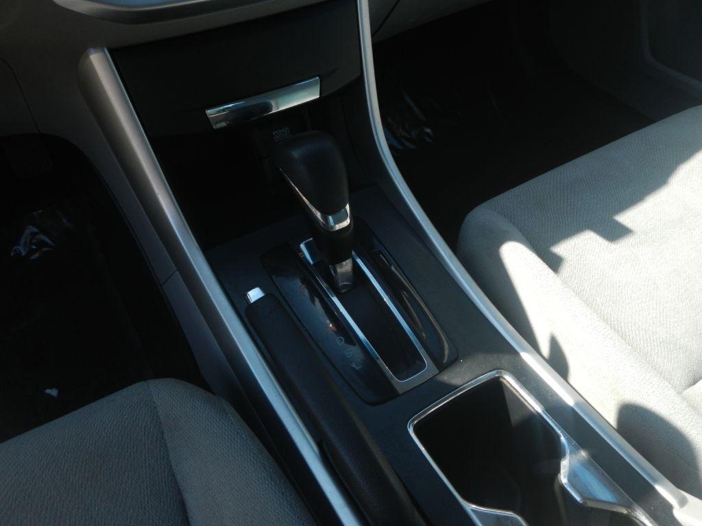 Honda Accord 4dr Sedan EX Auto 2013