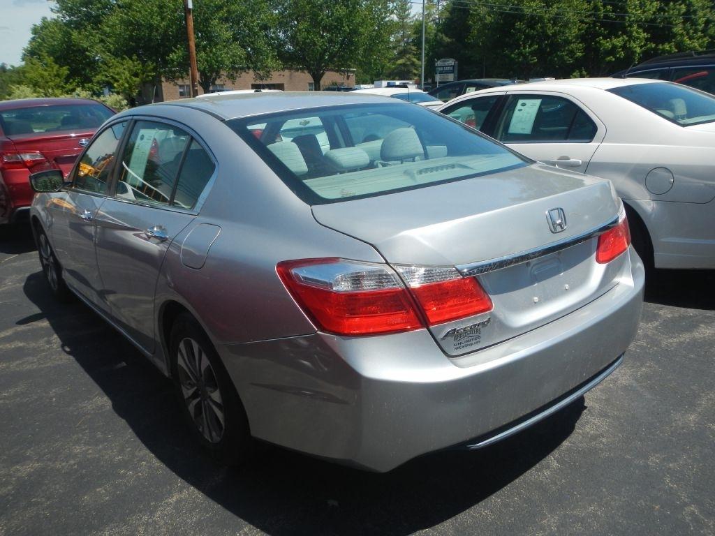 Honda Accord 4dr Sedan EX Auto 2013