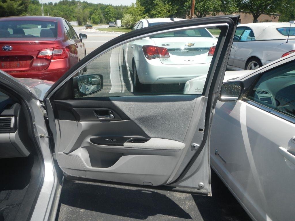 Honda Accord 4dr Sedan EX Auto 2013