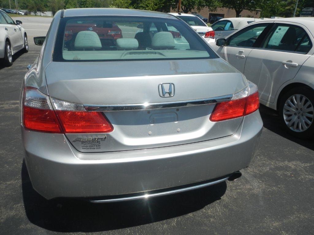 Honda Accord 4dr Sedan EX Auto 2013