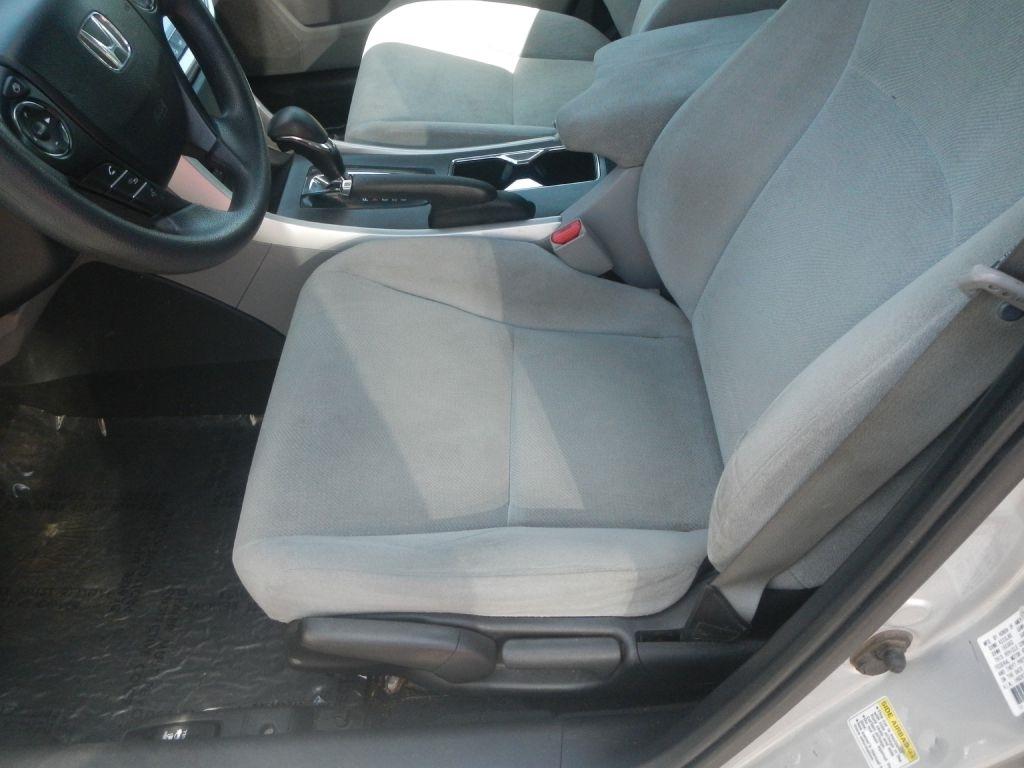 Honda Accord 4dr Sedan EX Auto 2013