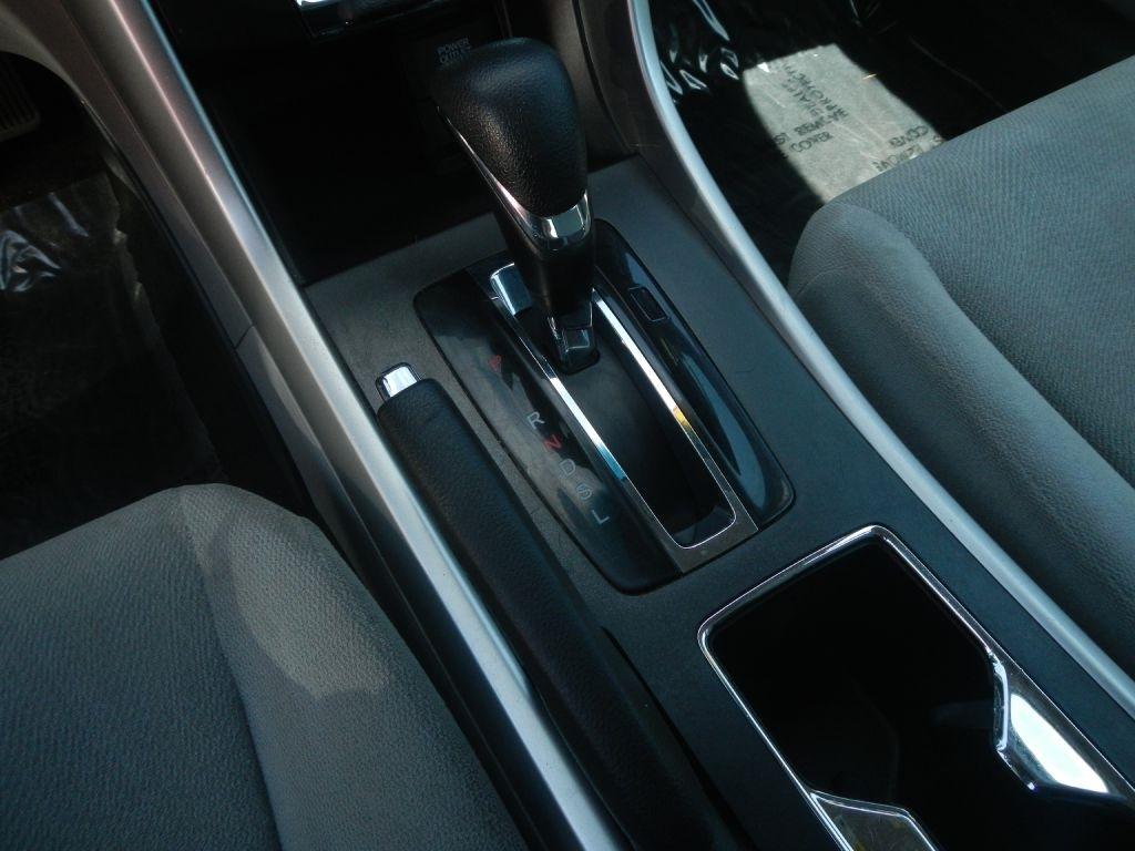 Honda Accord 4dr Sedan EX Auto 2013