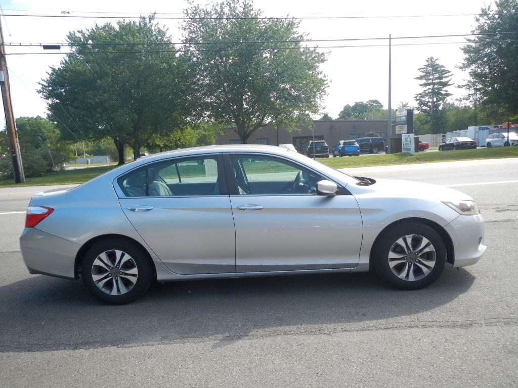 Honda Accord 4dr Sedan EX Auto 2013