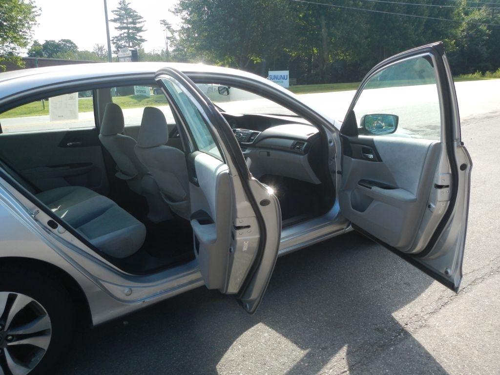 Honda Accord 4dr Sedan EX Auto 2013