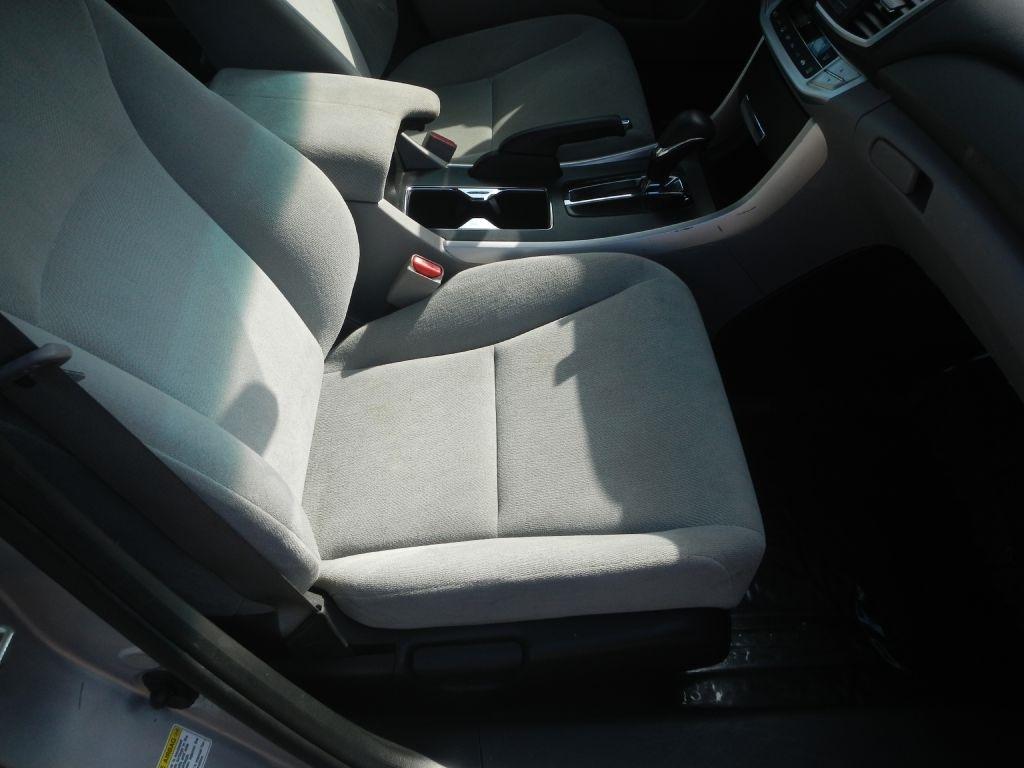 Honda Accord 4dr Sedan EX Auto 2013