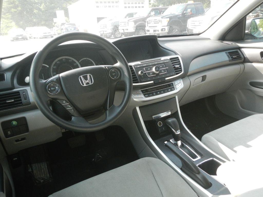 Honda Accord 4dr Sedan EX Auto 2013