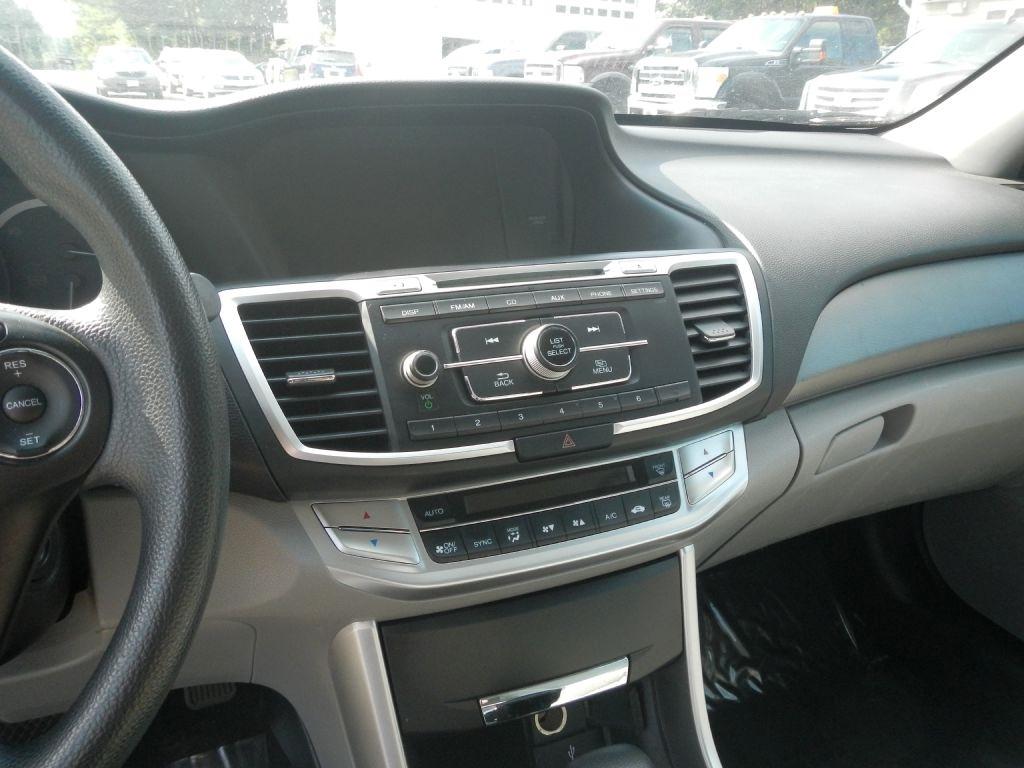 Honda Accord 4dr Sedan EX Auto 2013