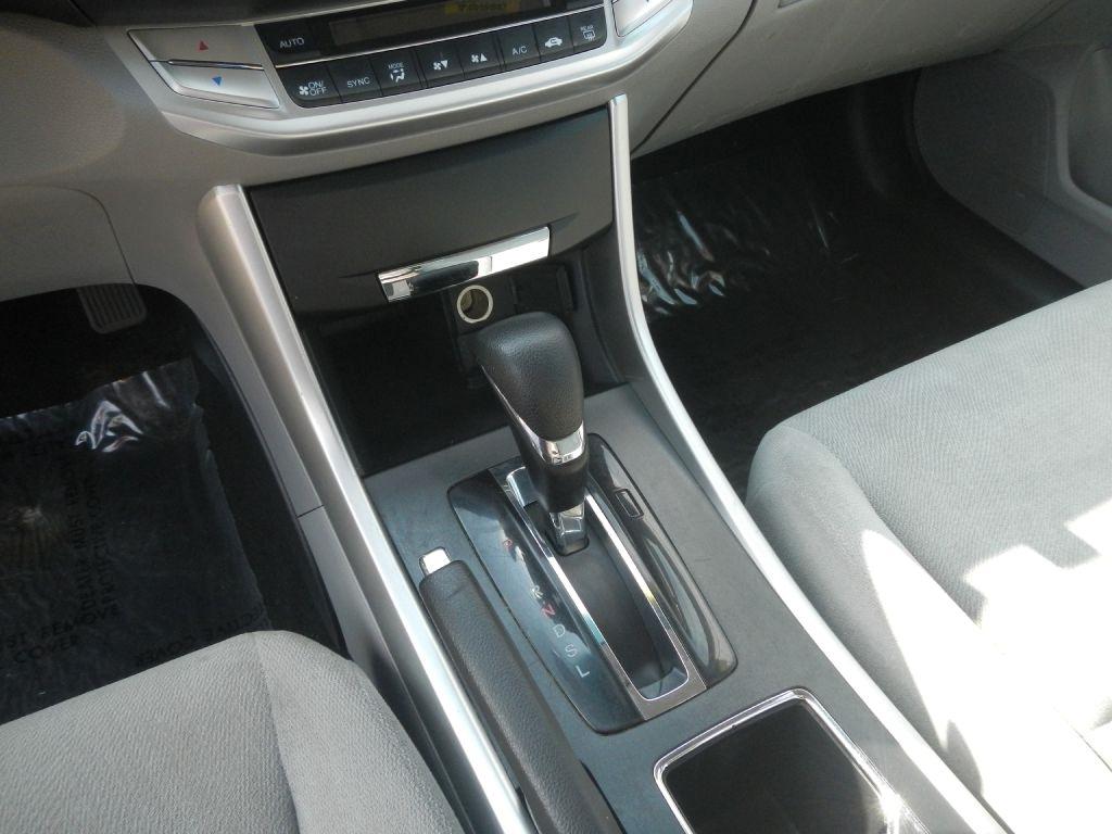 Honda Accord 4dr Sedan EX Auto 2013