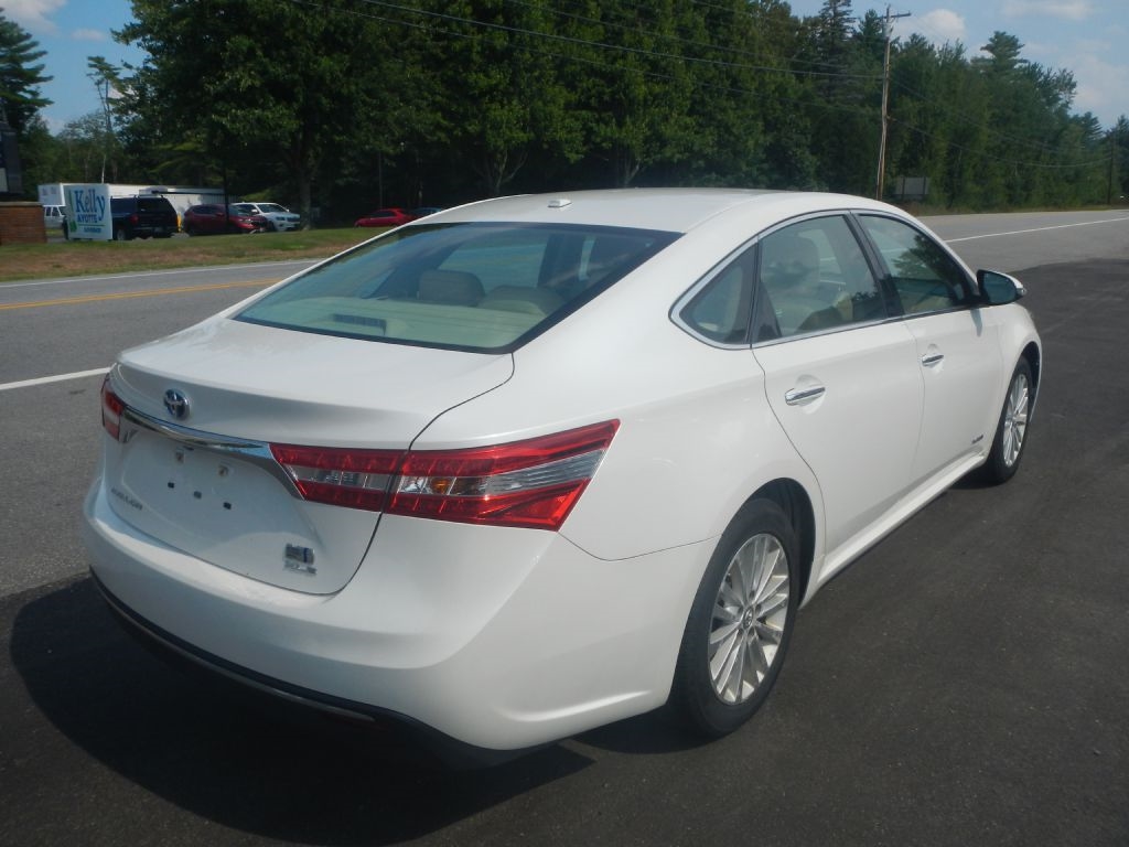 Toyota Avalon Hybrid XLE Premium 2015 Toyota Avalon Hybrid XLE Premium 2015