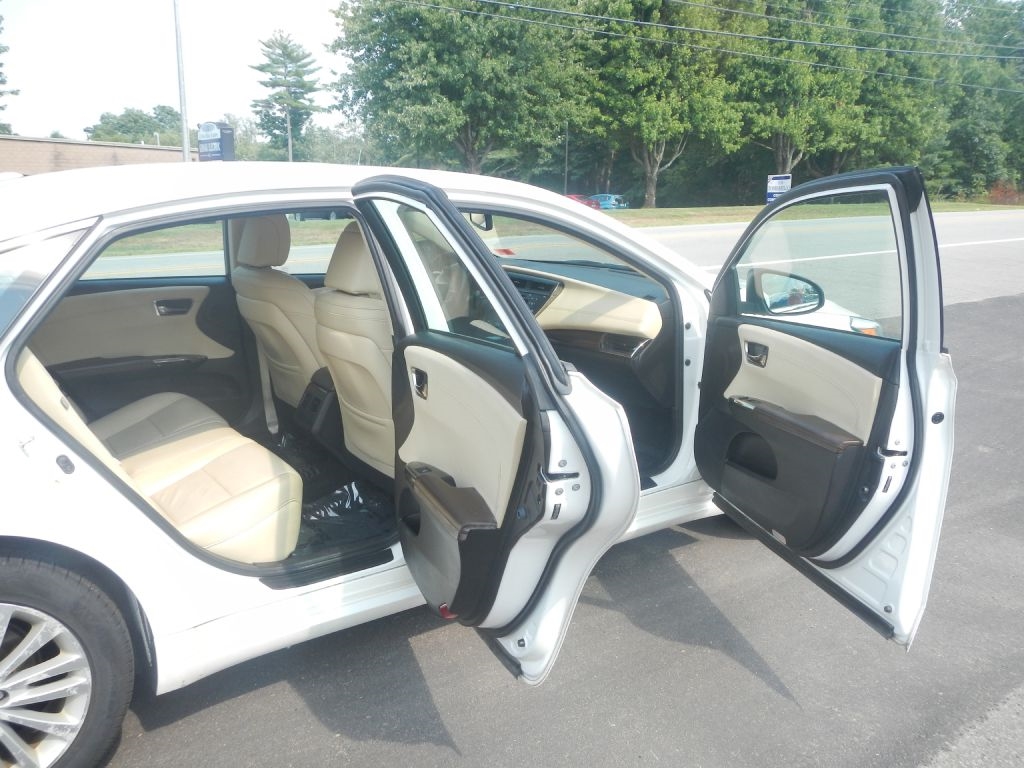 Toyota Avalon Hybrid XLE Premium 2015 Toyota Avalon Hybrid XLE Premium 2015