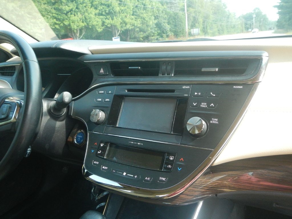 Toyota Avalon Hybrid XLE Premium 2015 Toyota Avalon Hybrid XLE Premium 2015