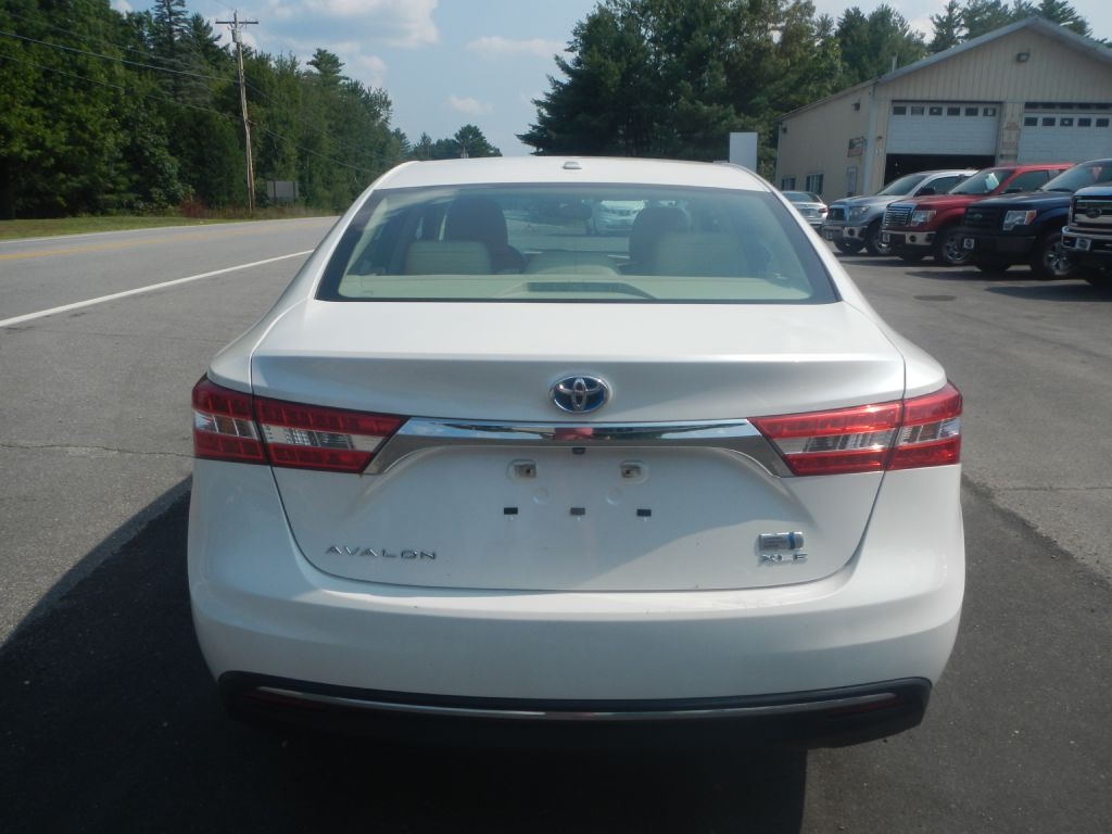 Toyota Avalon Hybrid XLE Premium 2015 Toyota Avalon Hybrid XLE Premium 2015