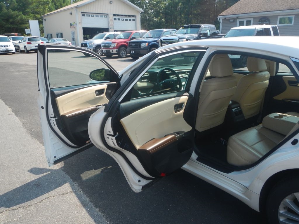 Toyota Avalon Hybrid XLE Premium 2015 Toyota Avalon Hybrid XLE Premium 2015