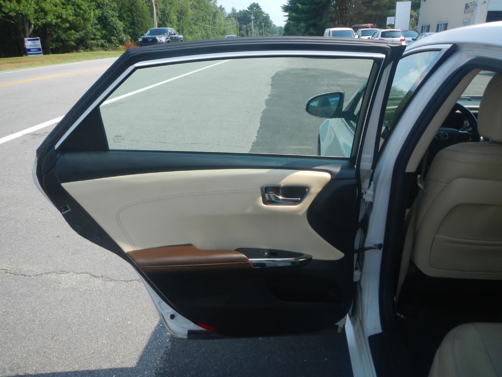 Toyota Avalon Hybrid XLE Premium 2015 Toyota Avalon Hybrid XLE Premium 2015