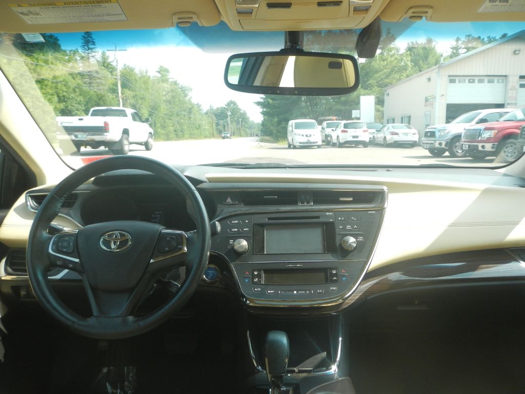 Toyota Avalon Hybrid XLE Premium 2015 Toyota Avalon Hybrid XLE Premium 2015