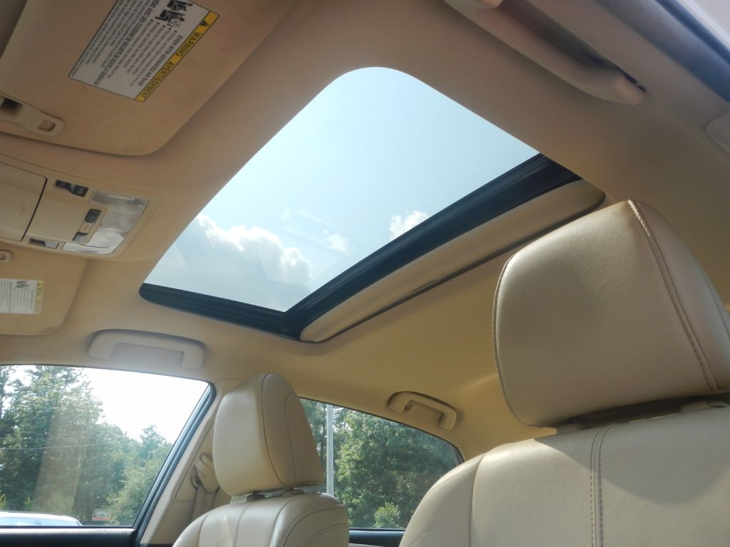 Toyota Avalon Hybrid XLE Premium 2015 Toyota Avalon Hybrid XLE Premium 2015