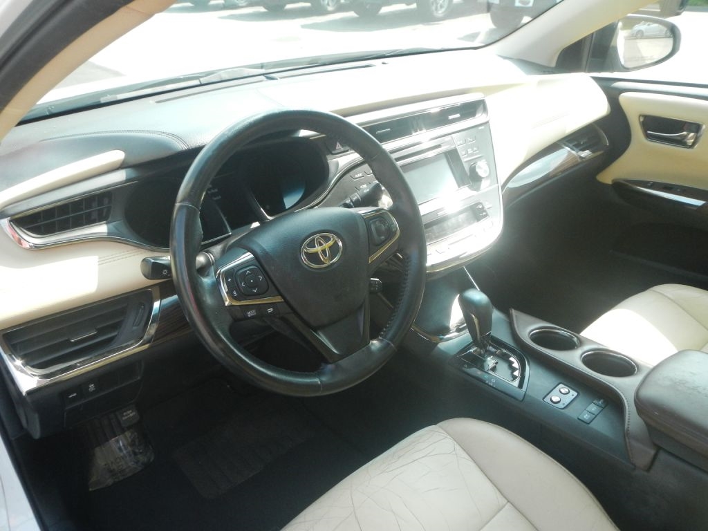 Toyota Avalon Hybrid XLE Premium 2015 Toyota Avalon Hybrid XLE Premium 2015