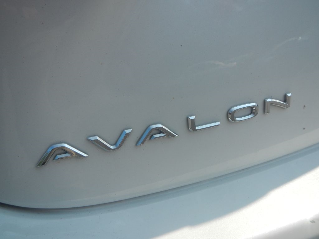 Toyota Avalon Hybrid XLE Premium 2015 Toyota Avalon Hybrid XLE Premium 2015