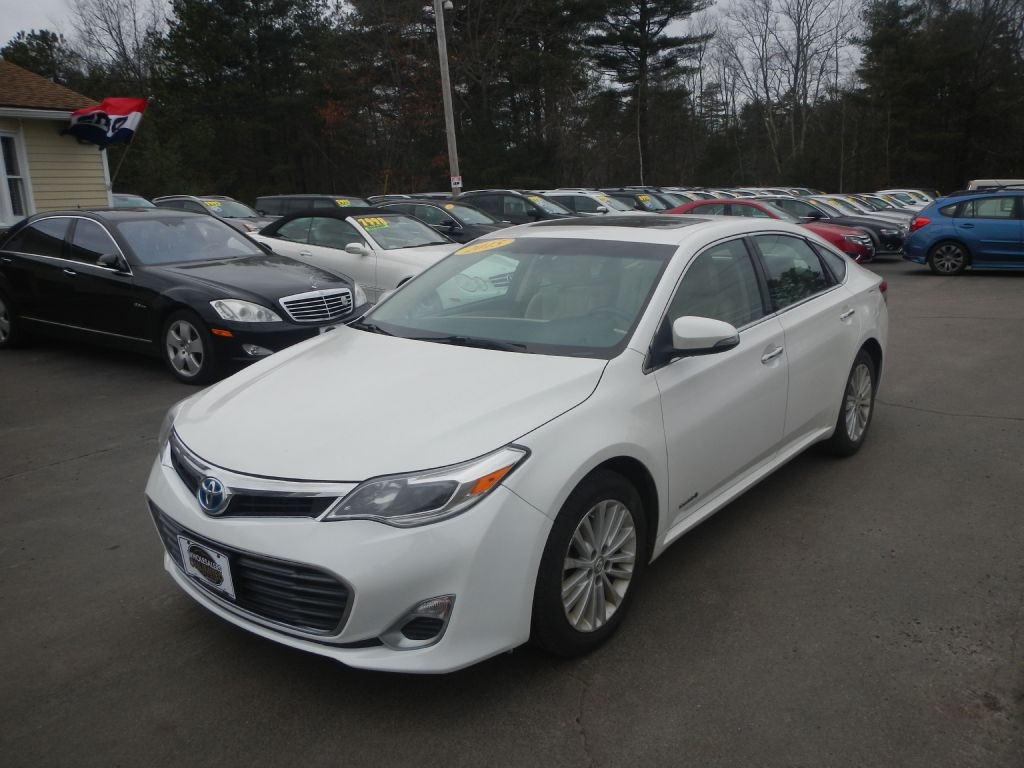 Toyota Avalon Hybrid XLE Premium 2015