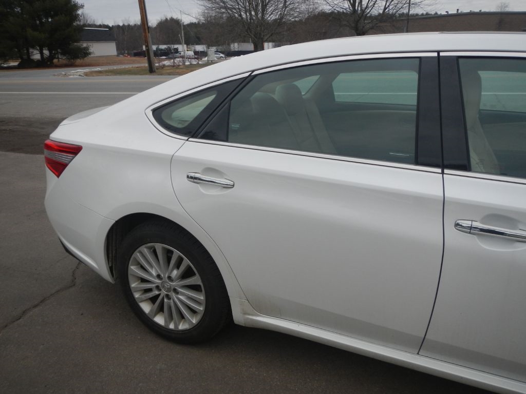 Toyota Avalon Hybrid XLE Premium 2015