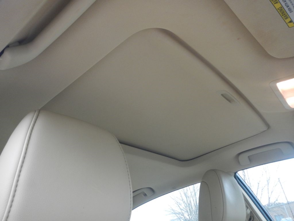 Toyota Avalon Hybrid XLE Premium 2015