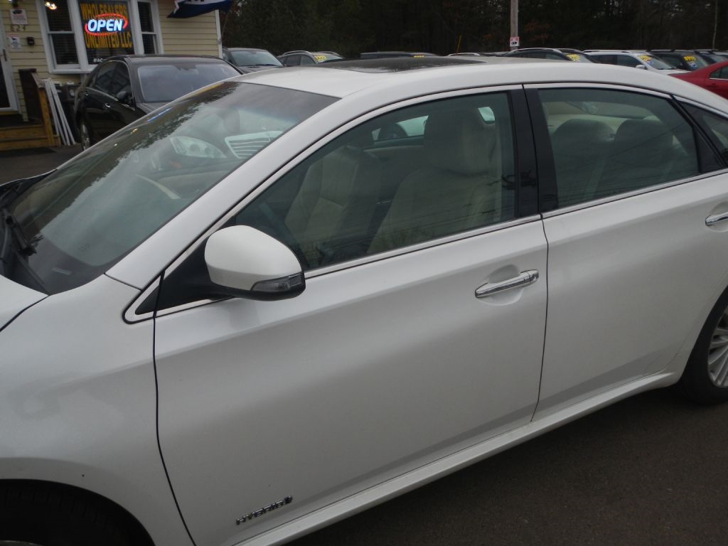 Toyota Avalon Hybrid XLE Premium 2015