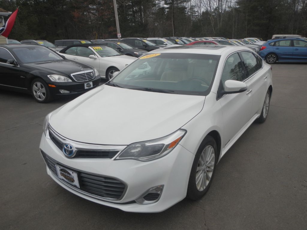 Toyota Avalon Hybrid XLE Premium 2015