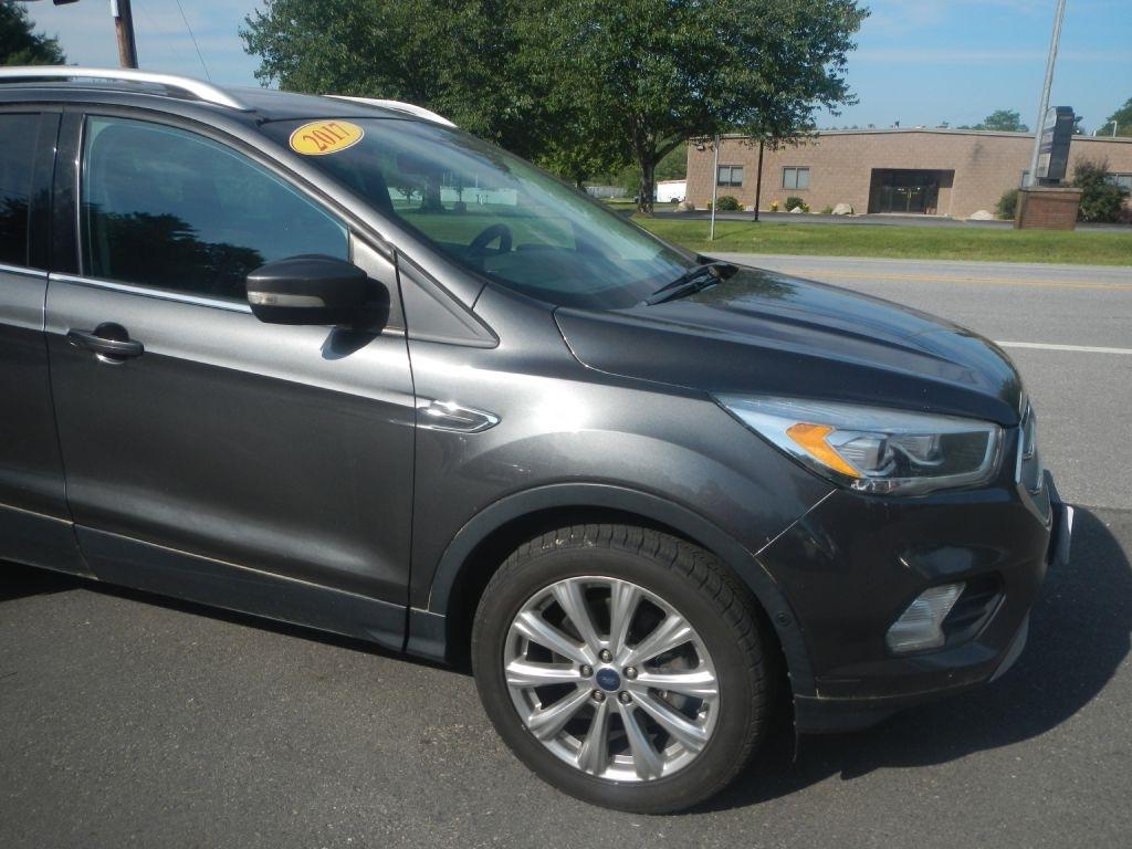Ford Escape Titanium 4WD 2017