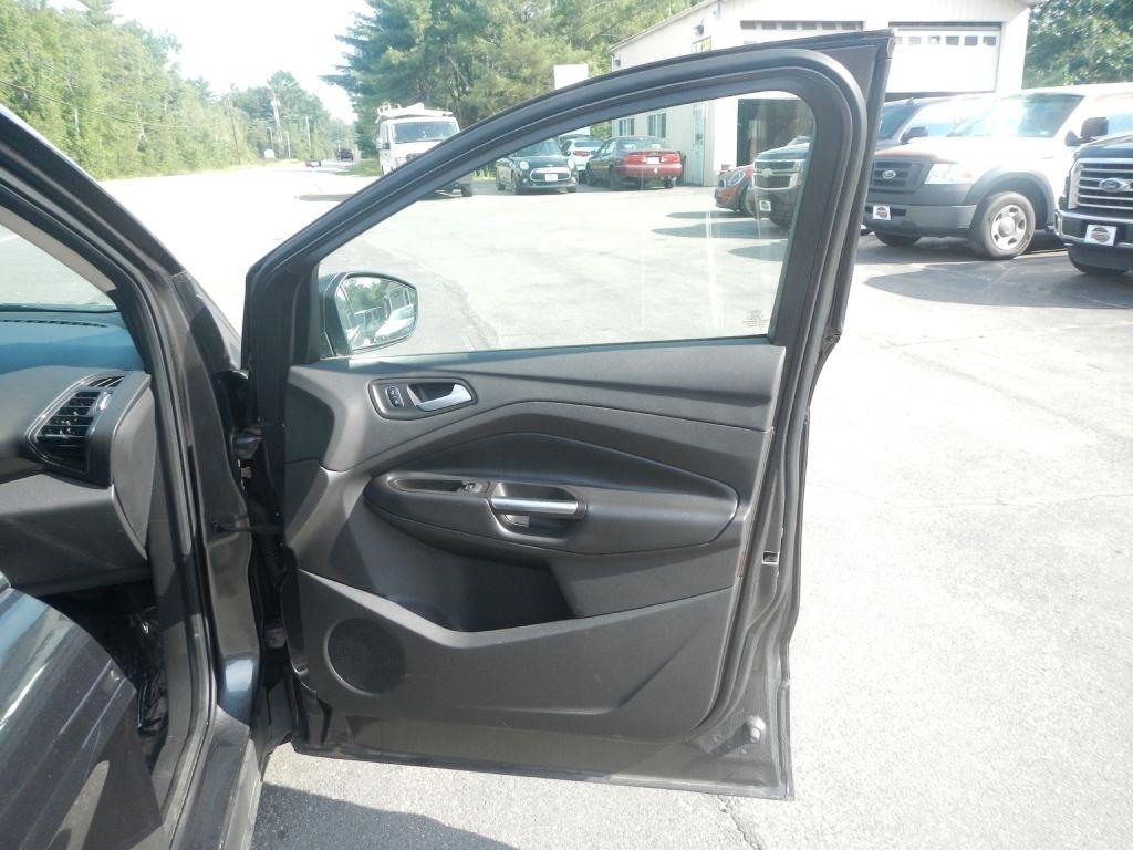 Ford Escape Titanium 4WD 2017