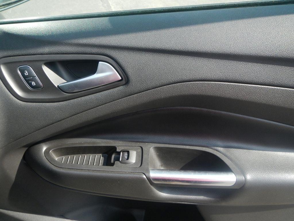 Ford Escape Titanium 4WD 2017