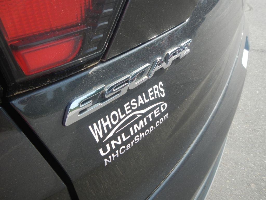 Ford Escape Titanium 4WD 2017