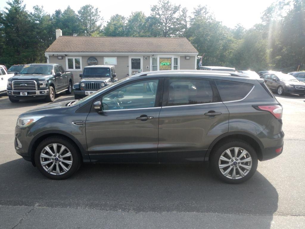 Ford Escape Titanium 4WD 2017