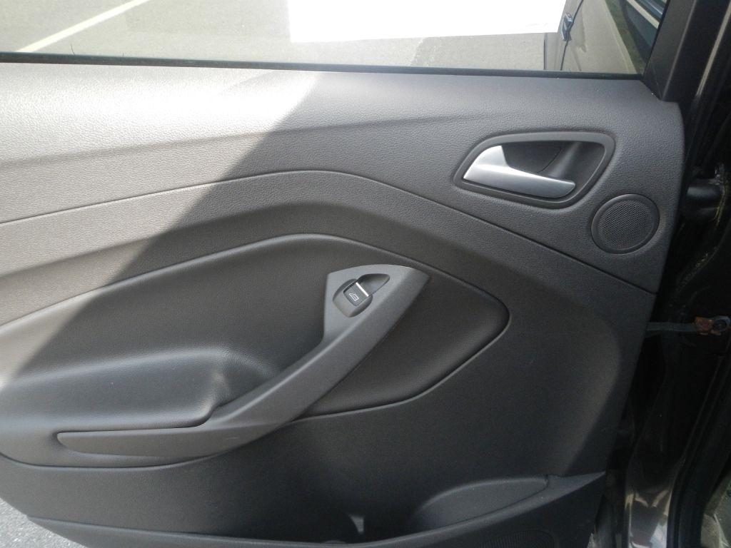 Ford Escape Titanium 4WD 2017