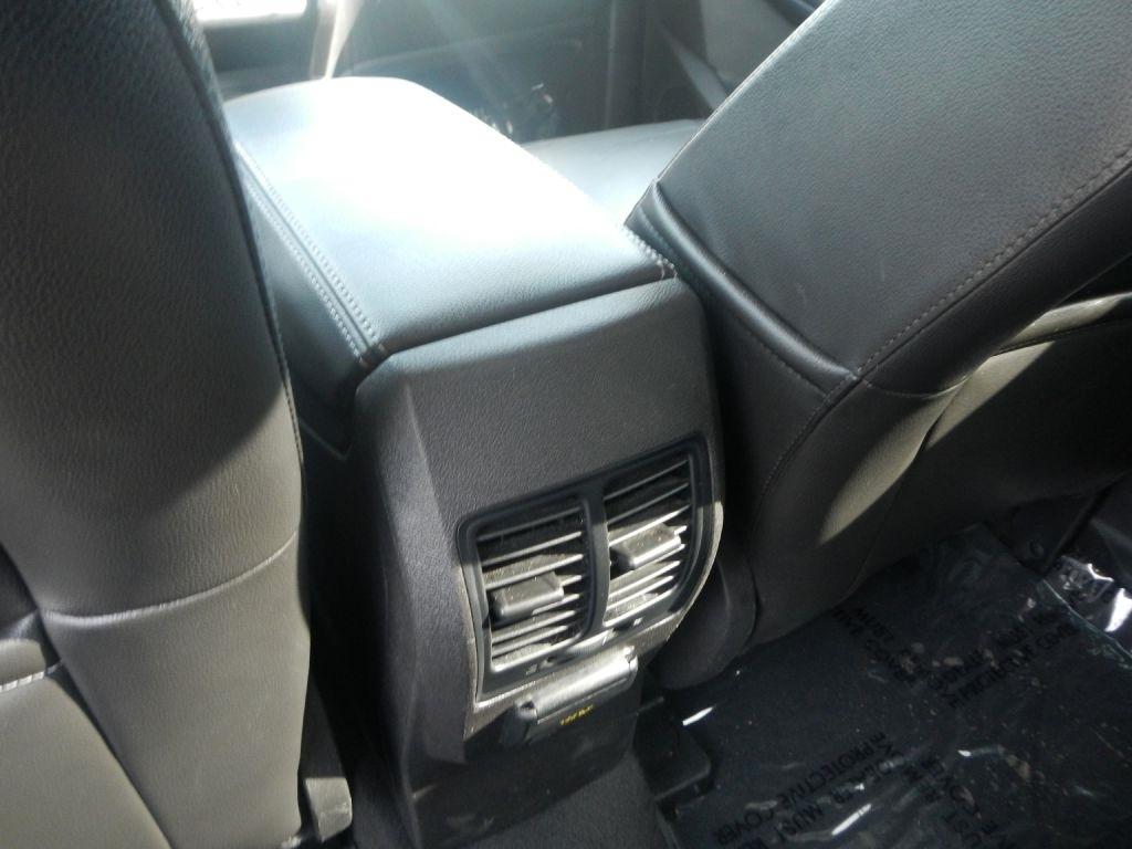 Ford Escape Titanium 4WD 2017