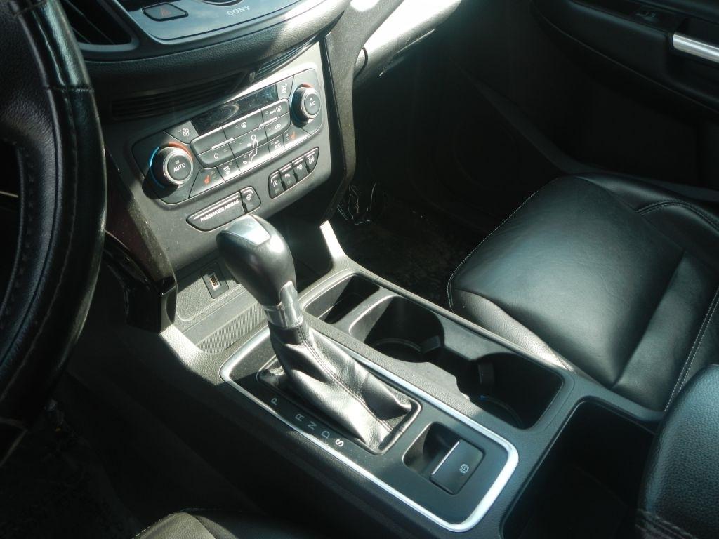 Ford Escape Titanium 4WD 2017