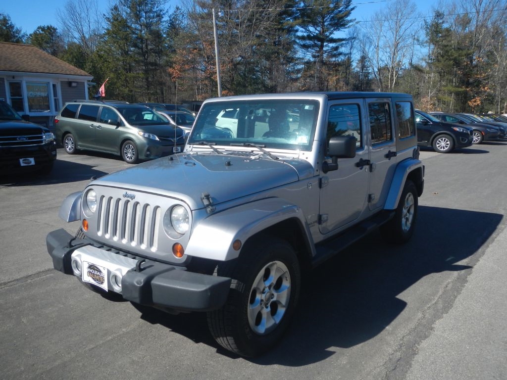 Jeep Wrangler Unlimited Sahara 4WD 2013
