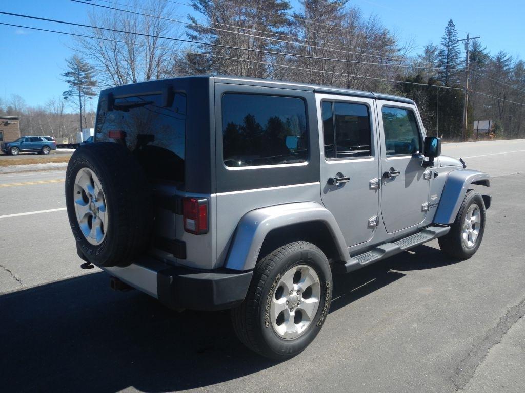 Jeep Wrangler Unlimited Sahara 4WD 2013