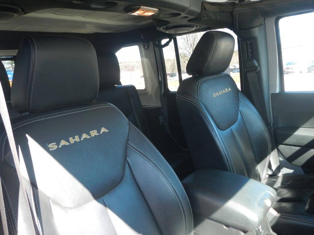 Jeep Wrangler Unlimited Sahara 4WD 2013