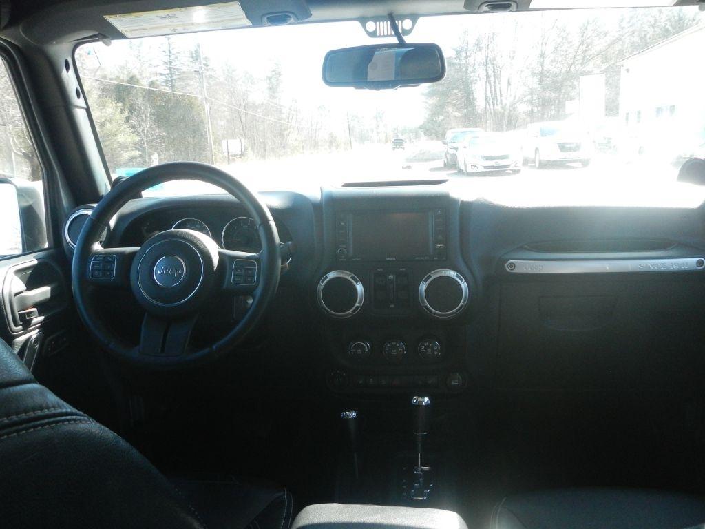 Jeep Wrangler Unlimited Sahara 4WD 2013