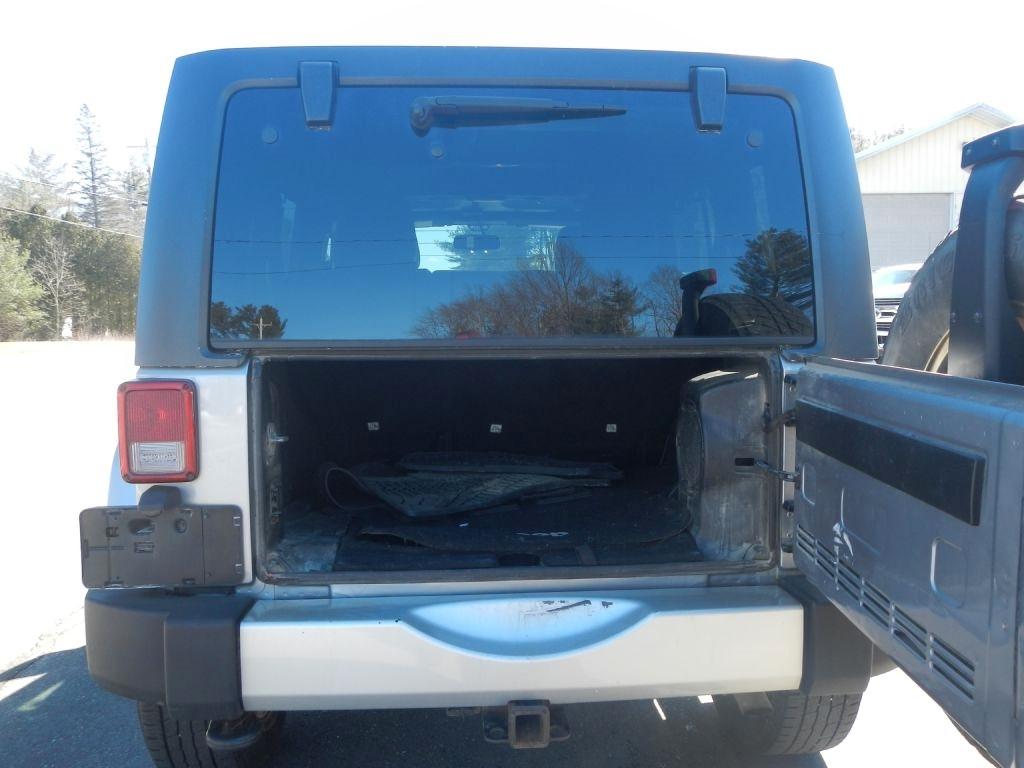 Jeep Wrangler Unlimited Sahara 4WD 2013