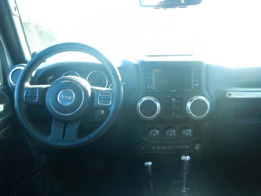 Jeep Wrangler Unlimited Sahara 4WD 2013