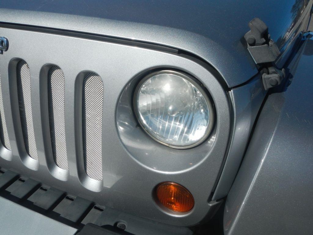 Jeep Wrangler Unlimited Sahara 4WD 2013