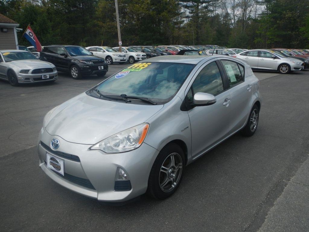 Toyota Prius c One 2012
