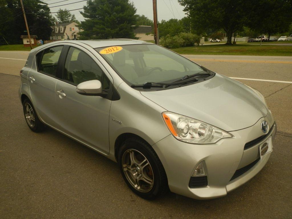 Toyota Prius c One 2012