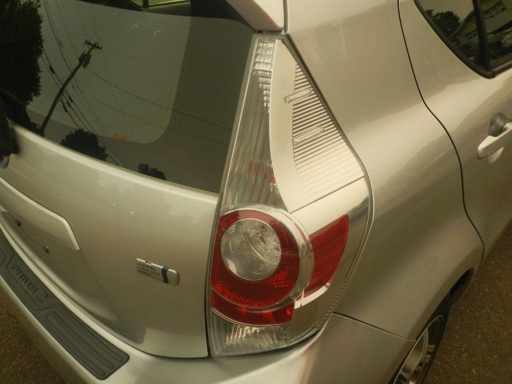 Toyota Prius c One 2012