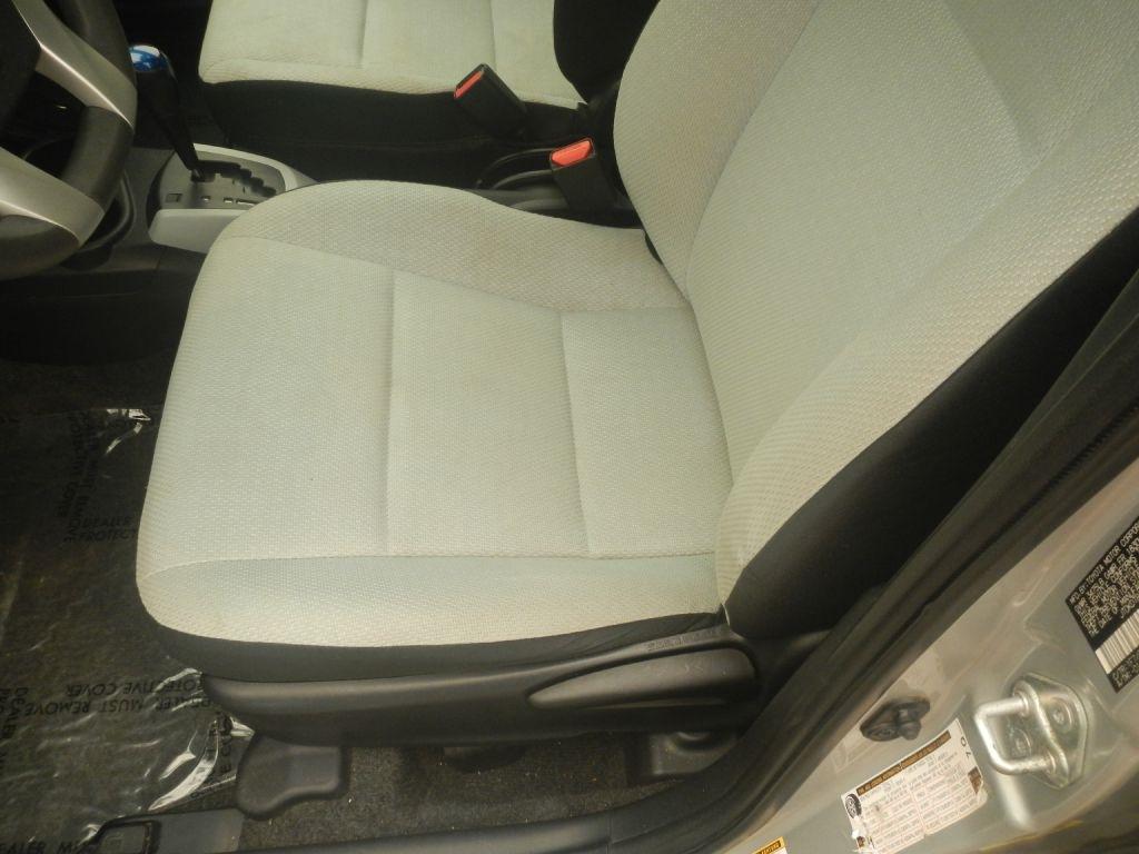 Toyota Prius c One 2012