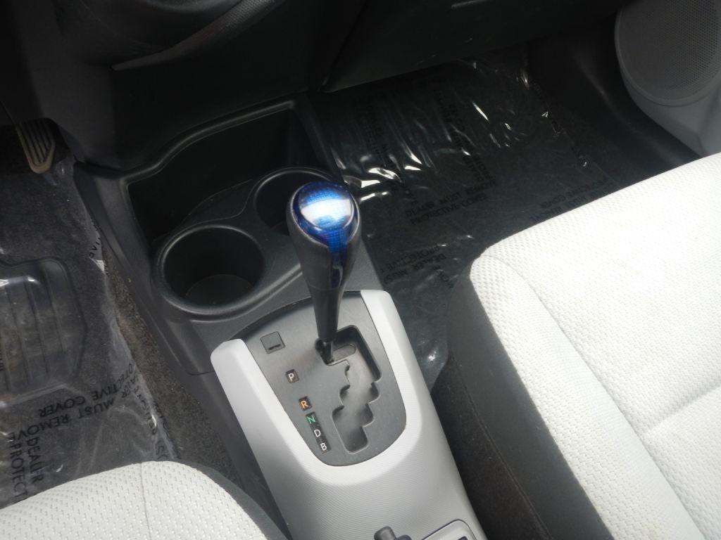 Toyota Prius c One 2012