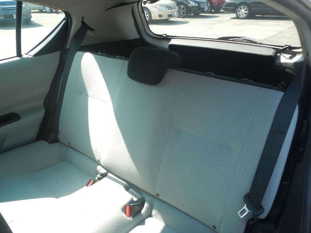 Toyota Prius c One 2012